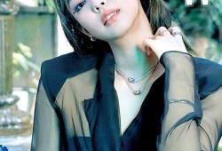 jennie最新爆料,揭秘K-pop女王背后的故事与挑战